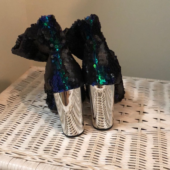 Sequined Heeled Booties - Picture 3 of 5